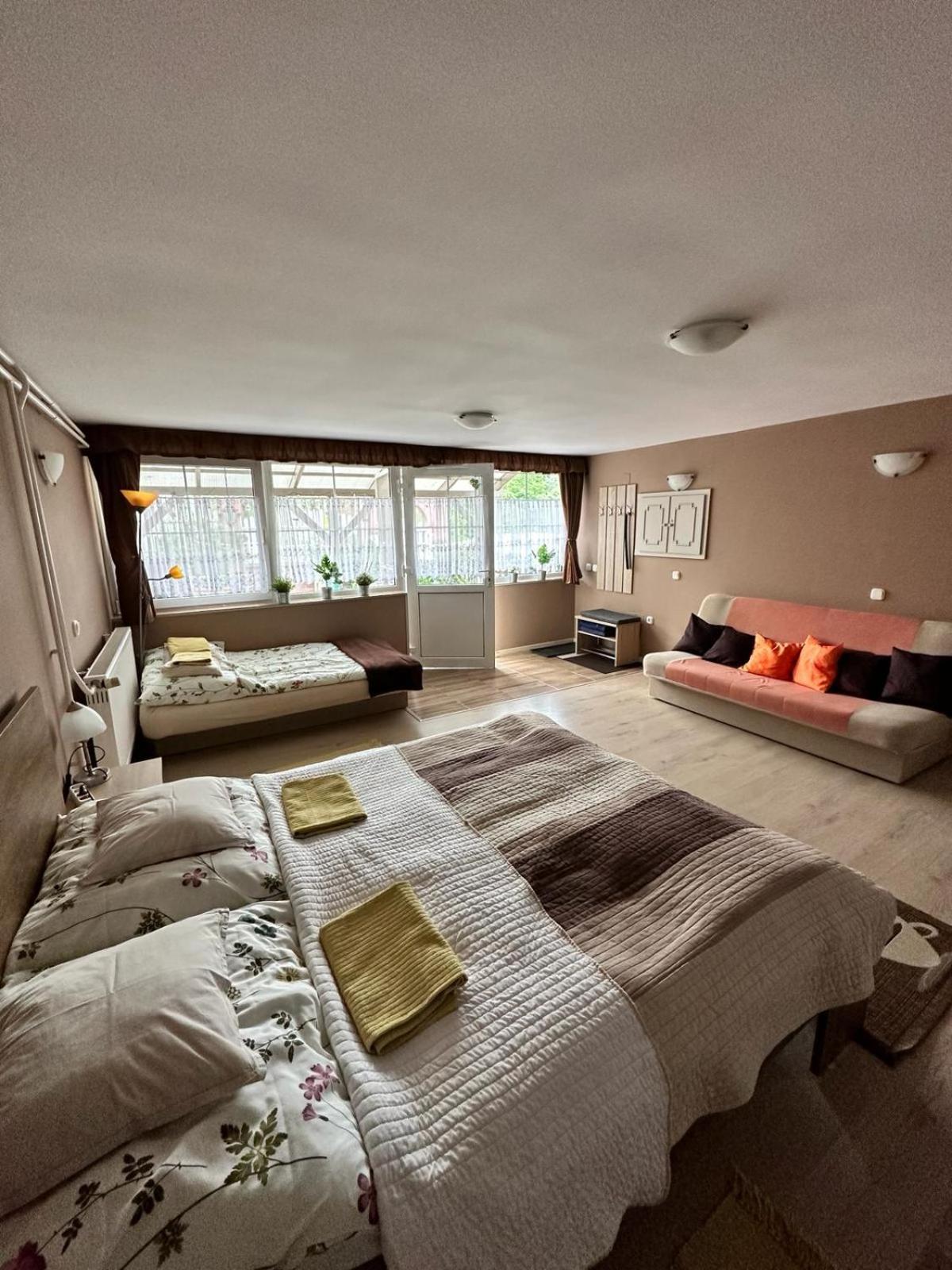Berc Apartman Egerszalók Exteriér fotografie