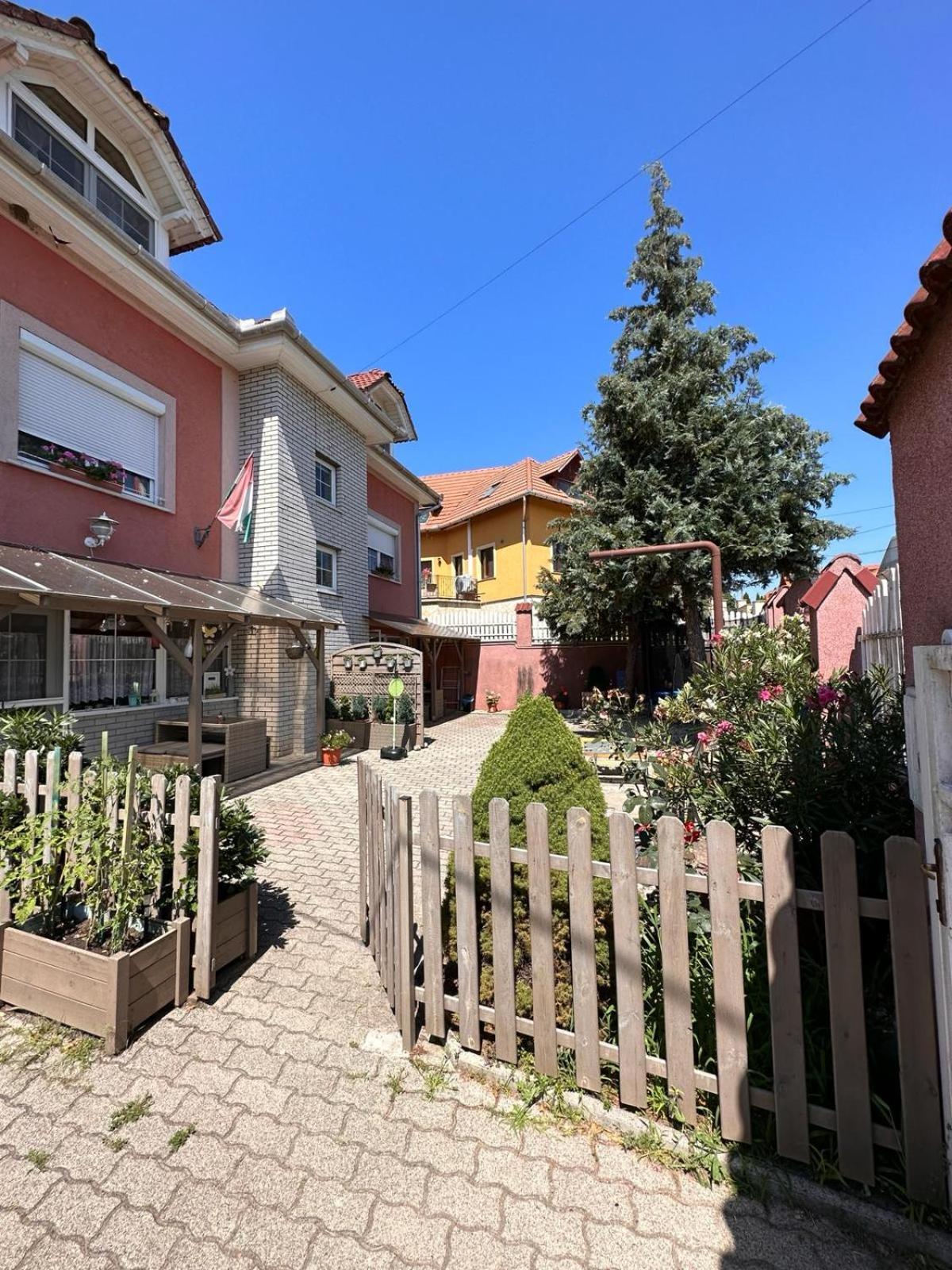 Berc Apartman Egerszalók Exteriér fotografie