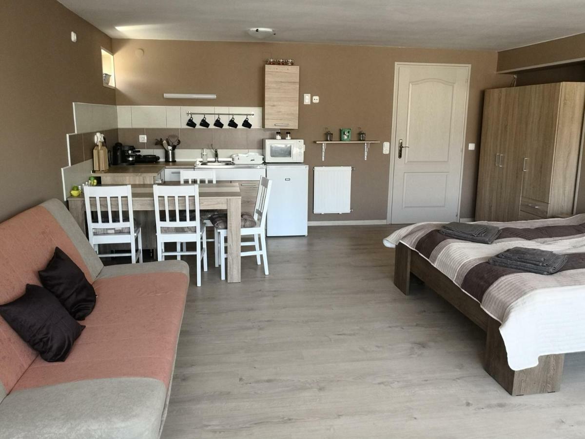 Berc Apartman Egerszalók Exteriér fotografie